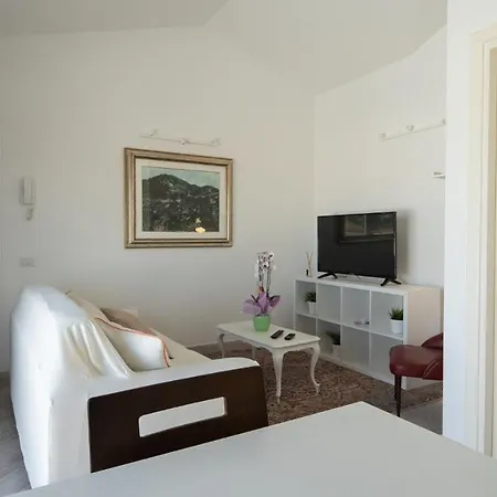 Welcomely - Casa D'alloro * Olbia